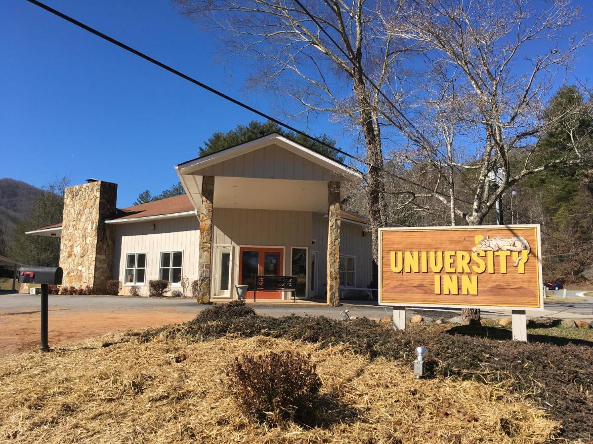 University Inn Cullowhee Eksteriør billede
